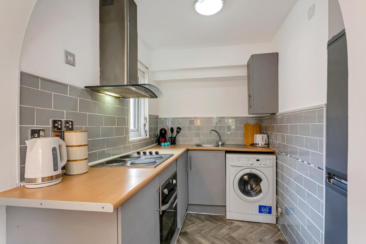 Aryas Apartments London Edgware Exterior foto